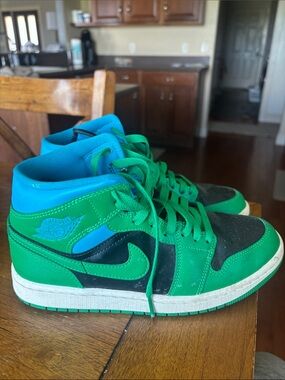 Jordan Mid-Top Athletic Shoes in Green and Blue